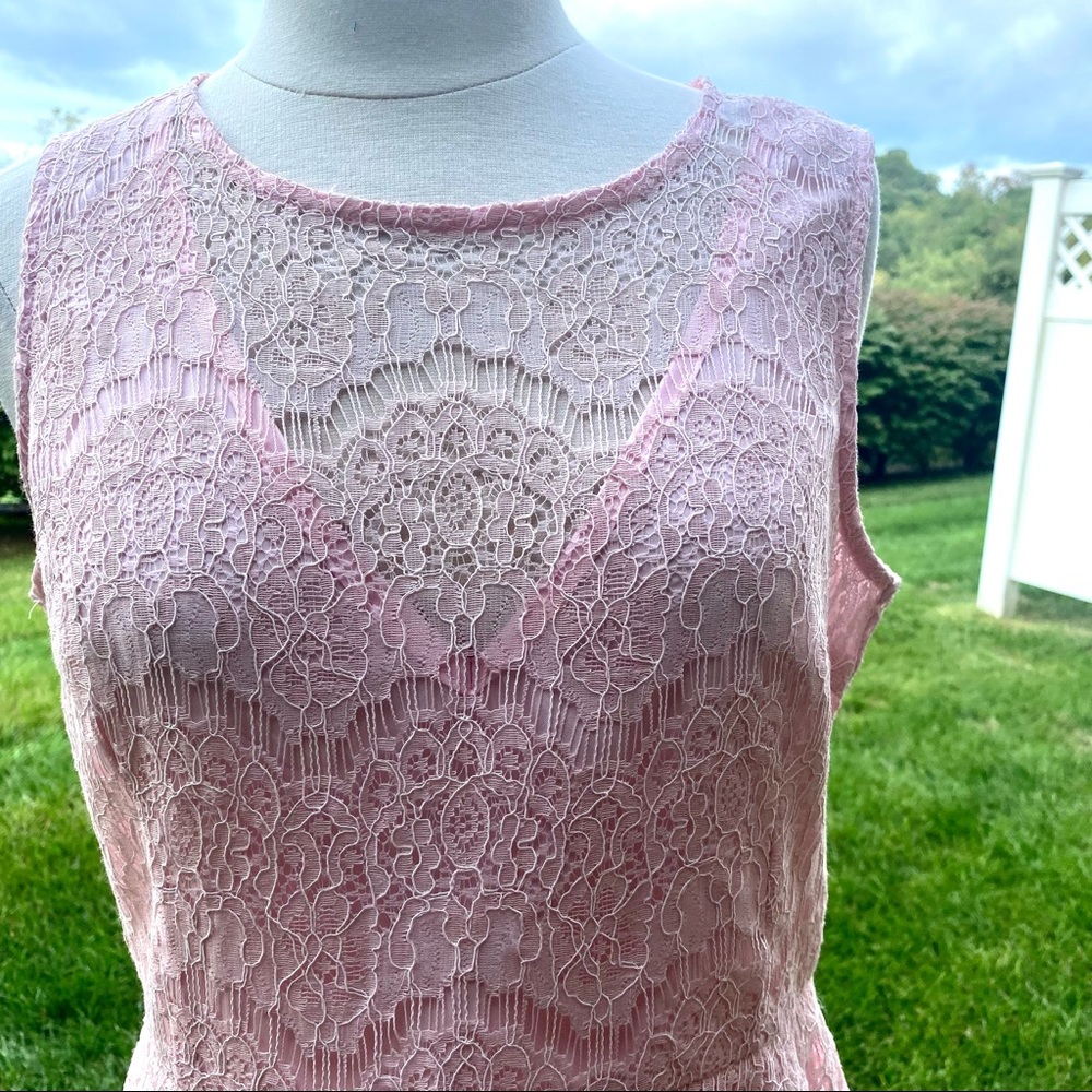 New York & Company Pink Lace Sleeveless Peplum Top - Picture 8 of 15